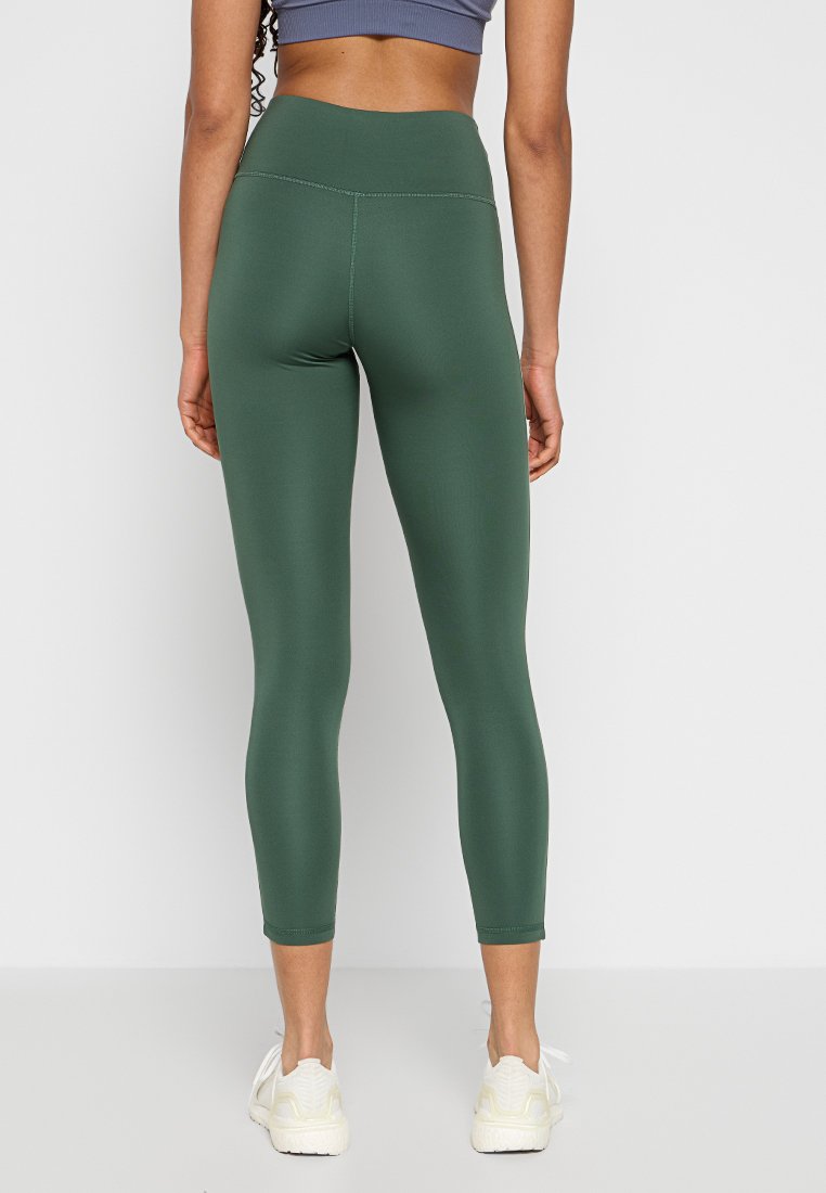 Lacoste Sport TIGHT FIT