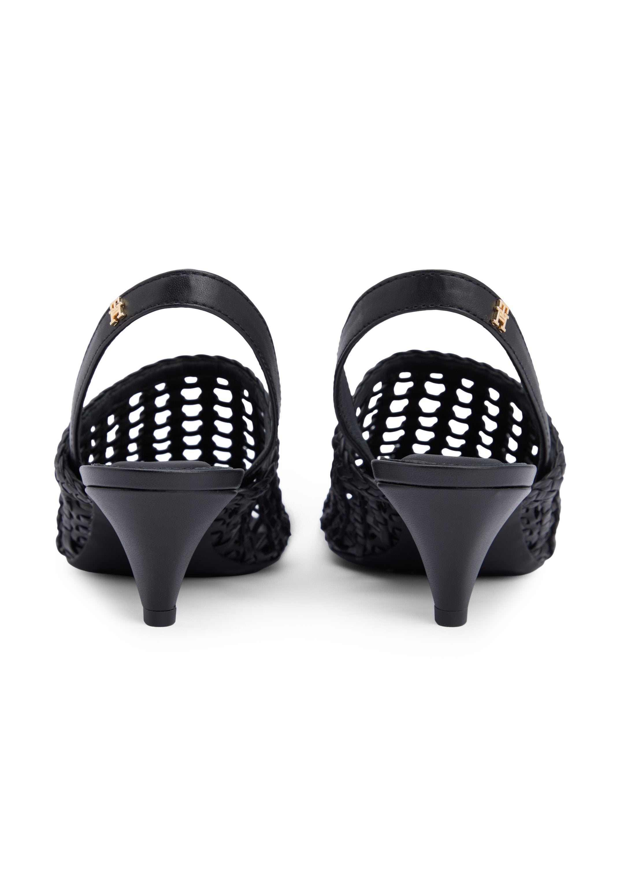 CLOSED TOE Media 3