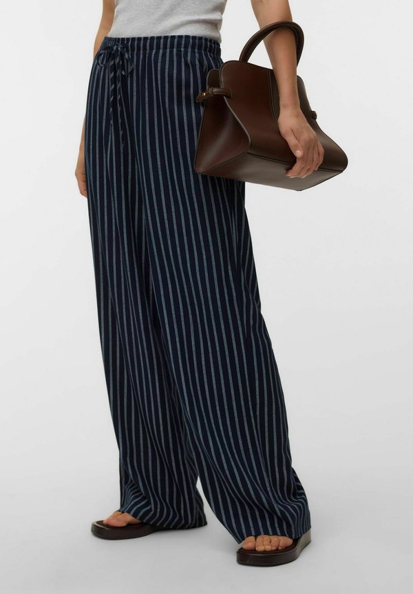 Vero Moda VMROSIE MW WIDE PANT NOOS - Trousers - sky captain