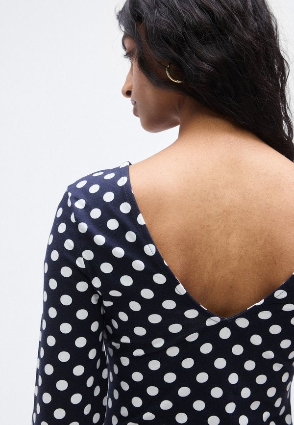 ONLY Petite ONLLIVE LOVE V NECK