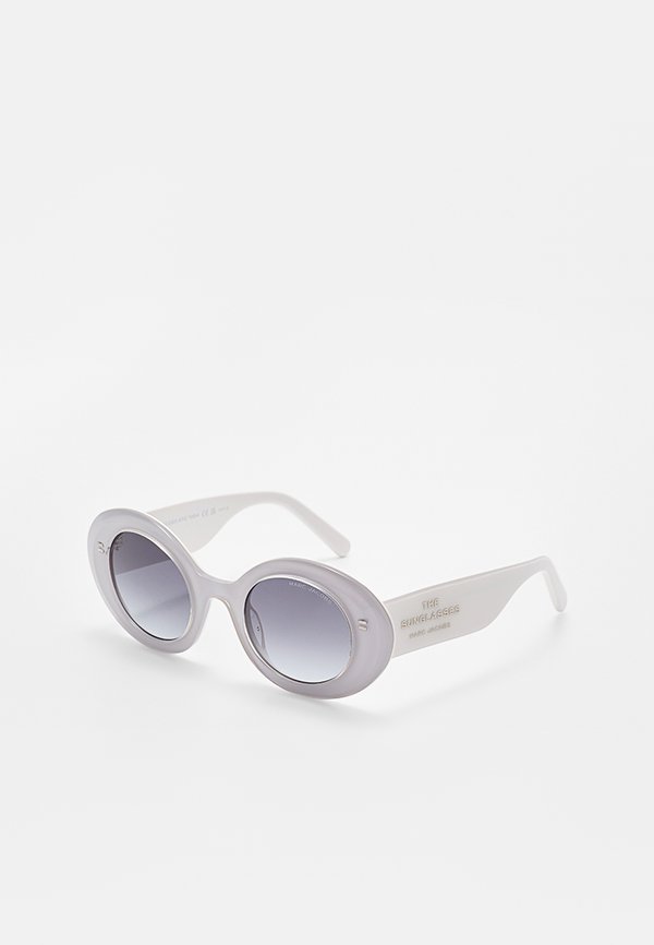 MARC JACOBS