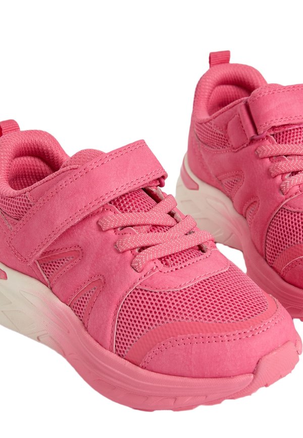 Marks & Spencer FRESHFEET RIPTAPE 4 SMALL -  LARGE