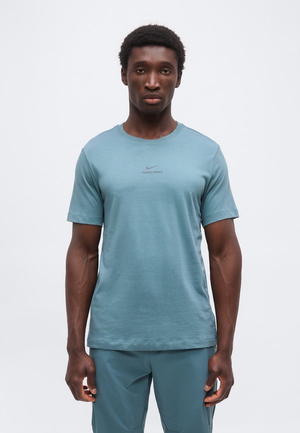Nike Performance TEE - Sports T-shirt - mineral slate/black