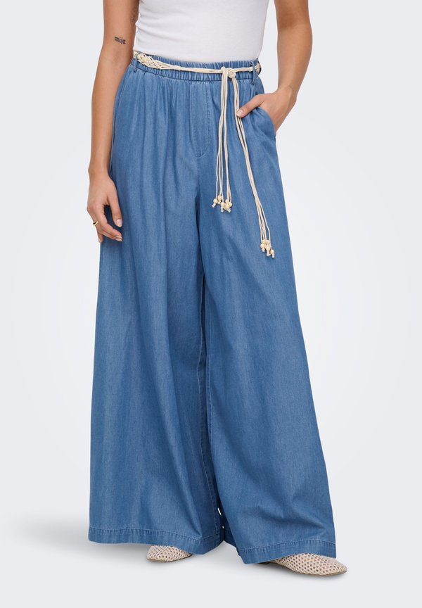 ONLY WIDE-FIT JEANS ONLBEA HIGH WAIST WIDE LEG FIT JEANS - Wide Leg - medium blue denim