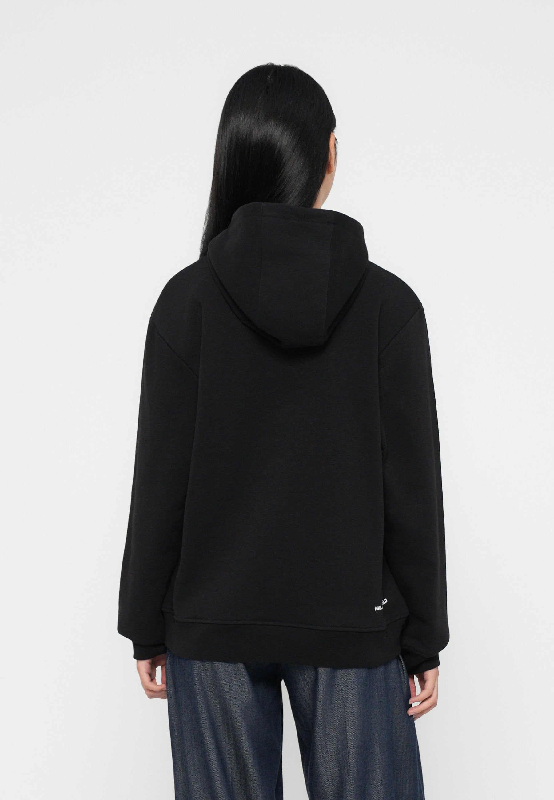 PORTRAIT HOODIE Media 4
