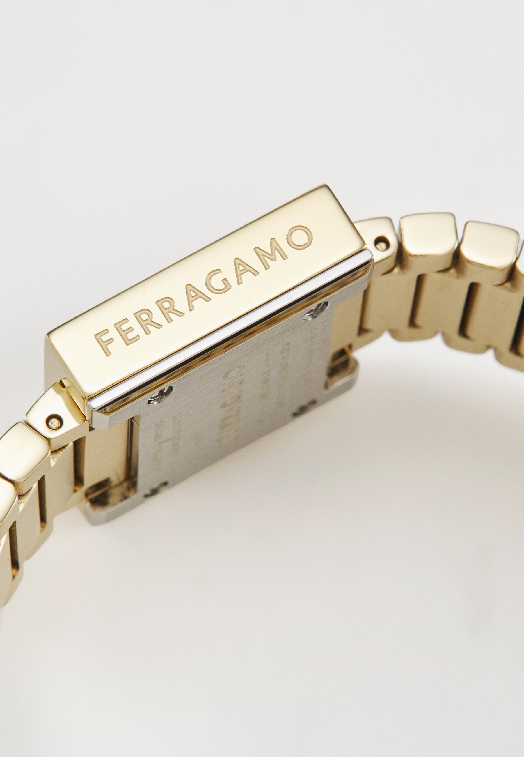FERRAGAMO PORTRAIT Media 4