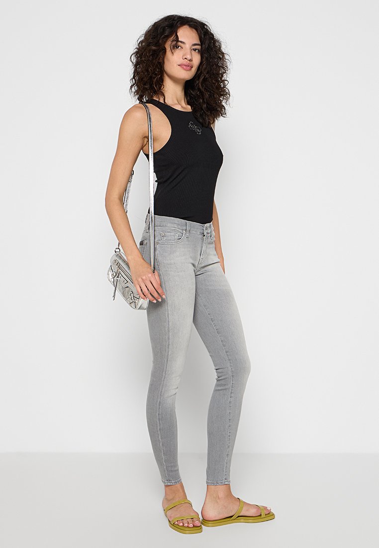 7 for all mankind FULLMOON