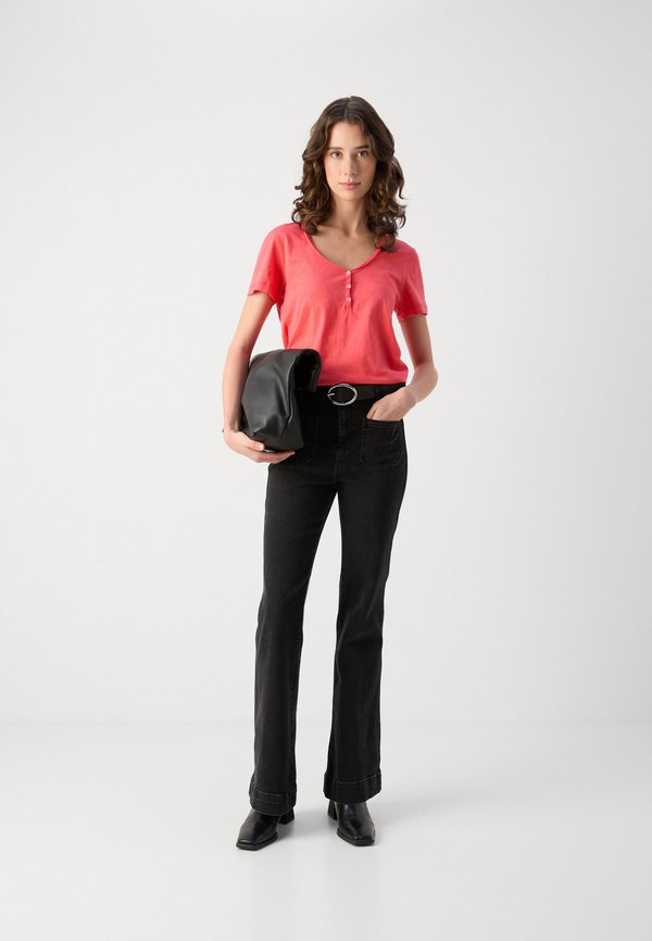 Mos Mosh BASIC TEE