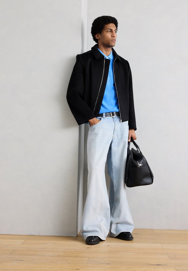 Marc O'Polo SHORT SLEEVE SLITS AT HEM EMBROIDERY