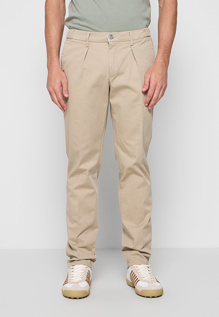 RELAXED FIT Media 1