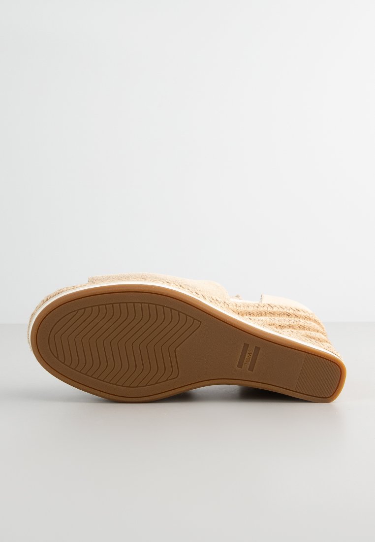 TOMS MARISOL