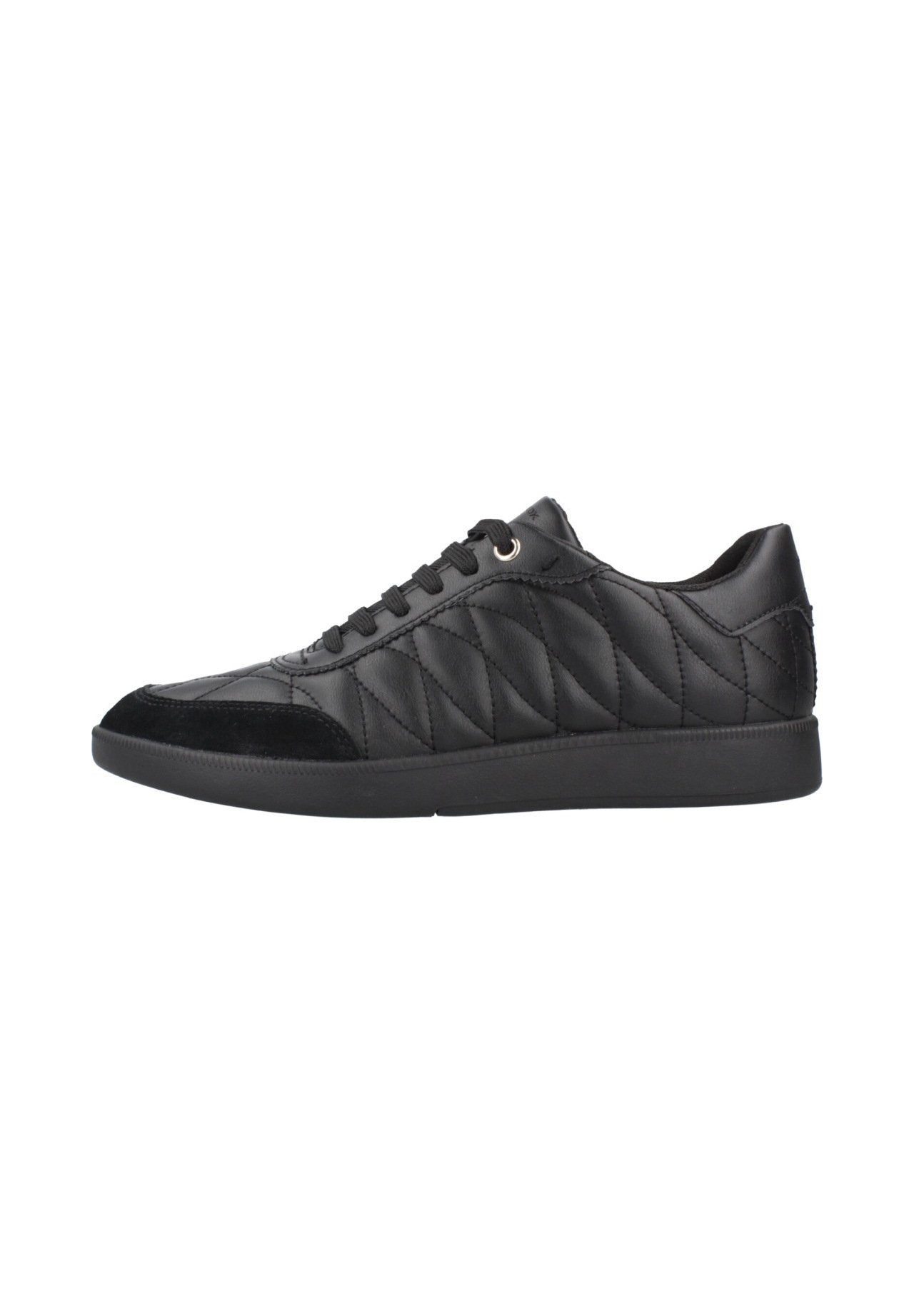 Schwarze Sneaker mit einem gesteppte Lederoberteil, Wildleder-Zehenkappe und strukturierten Seitenpaneelen. Klassisches Schnürdesign mit rundem Zehenbereich.