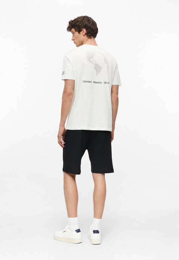 s.Oliver T-SHIRT - Print T-shirt - creme