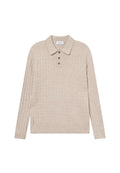 Beige gestrickter Pullover mit einem strukturierten Rautenmuster, mit einem Kragen und einer Knopfleiste mit drei Knöpfen, geripptem Saum und Bündchen.