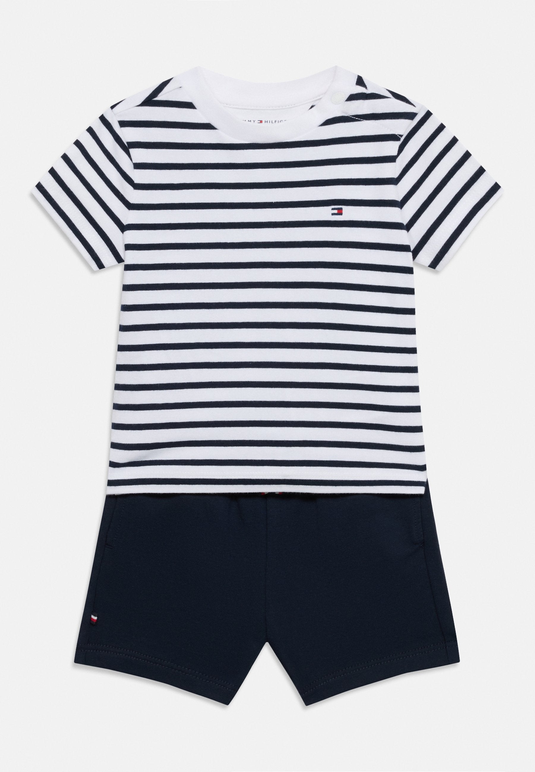 ESSENTIAL STRIPE T-SHIRT AND SHORTS SET Media 1