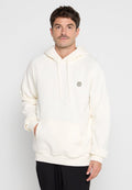 Cremefarbener Kapuzenpullover mit einer Fronttasche, gerippten Bündchen und Saum sowie einem kleinen Logo auf der Brust. Hergestellt aus weichem, gemütlichem Stoff.