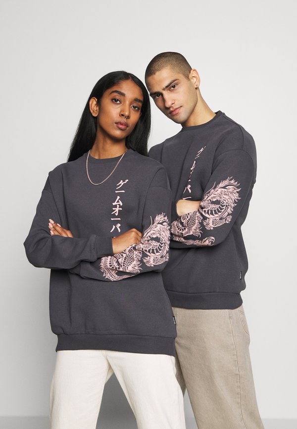YOURTURN by Zalando SLEEVES DRAGON CNECK