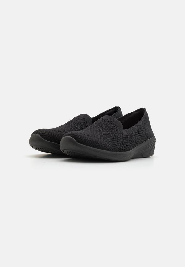 Skechers ARYA