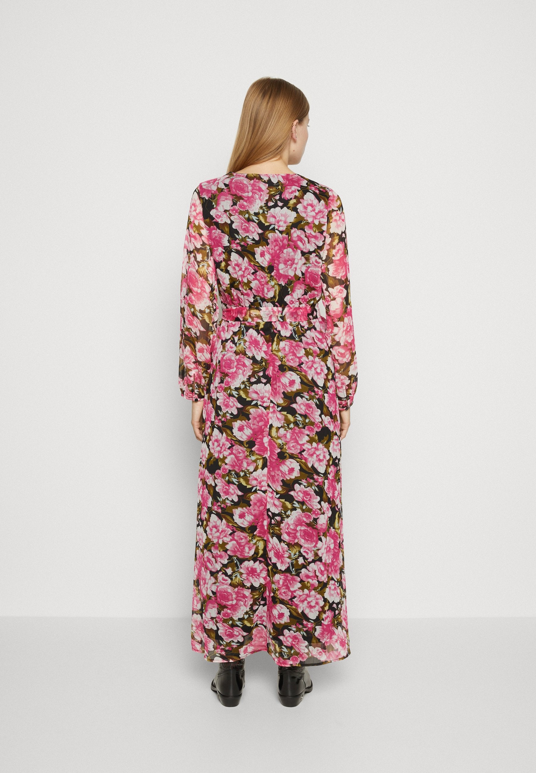 ONLSAGA V NECK BUTTON DRESS Media 4