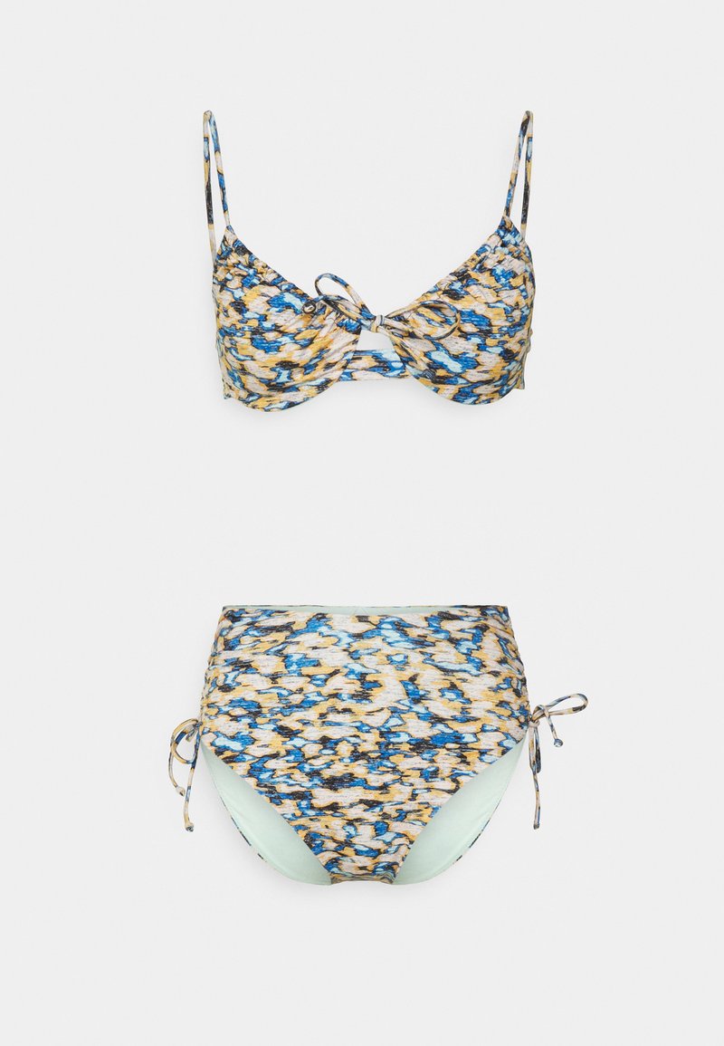Bikini-Set mit einem gemusterten Oberteil in Blau, Gelb und Beige. Der Unterteil hat hellgrüne Akzente und seitliche Bindebänder. Weicher Stoff.