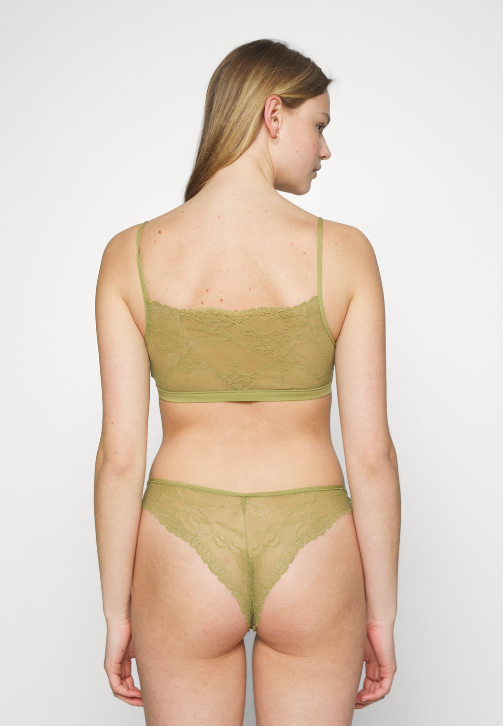 Etam LACE 360