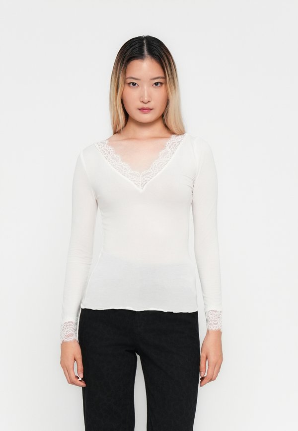 Vero Moda VMSKYE - Long sleeved top - snow white