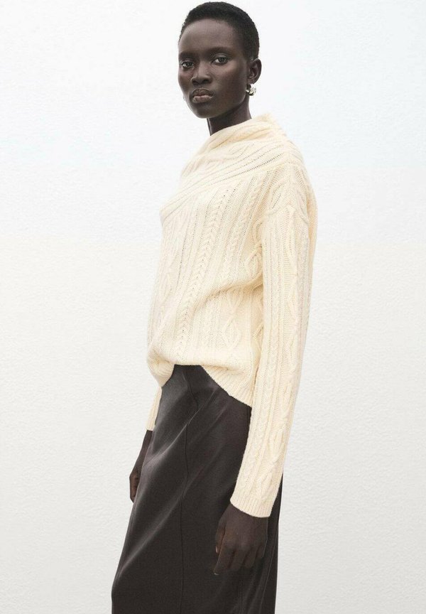 Mango Jumper - off-white