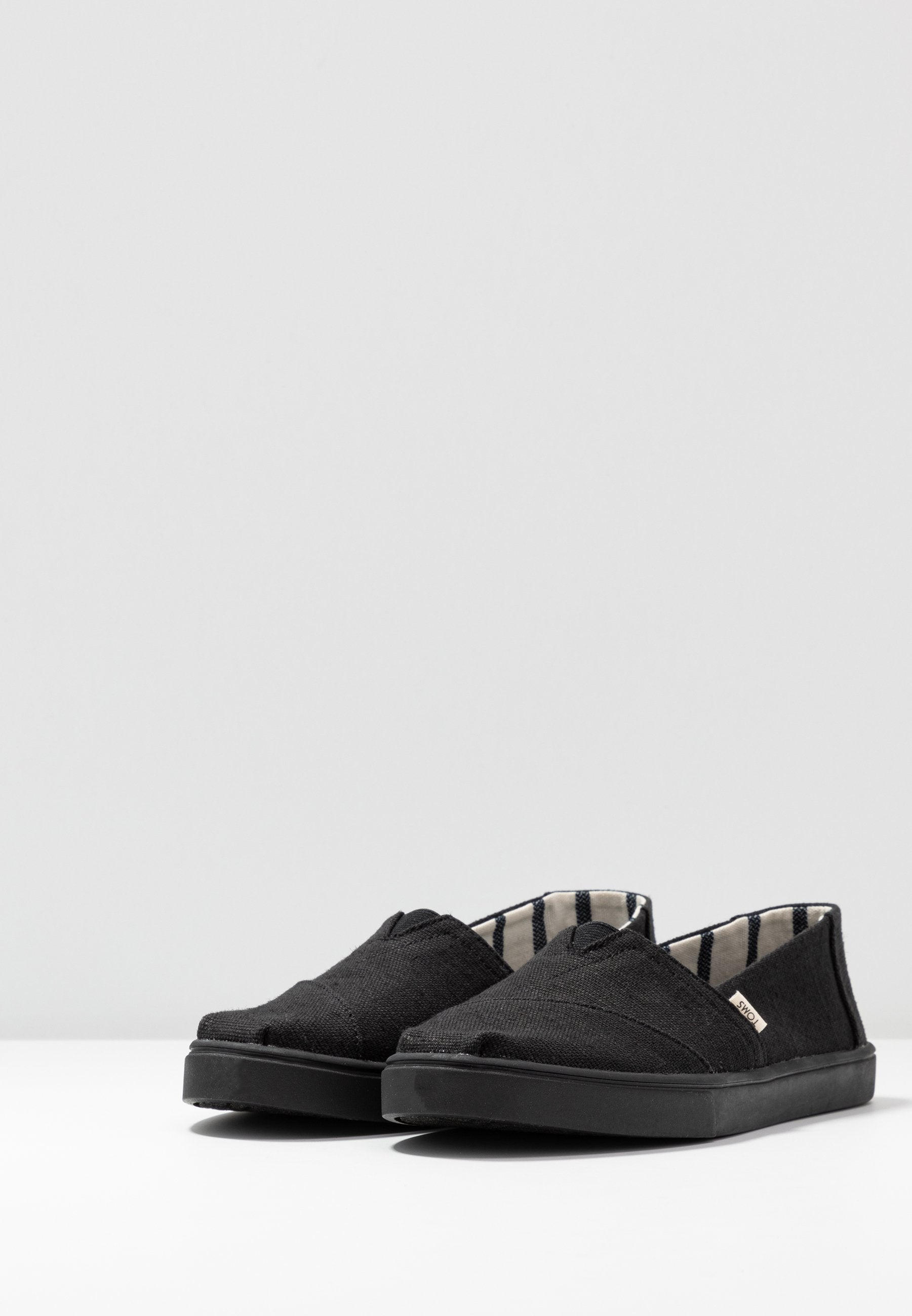 TOMS  CUPSOLE