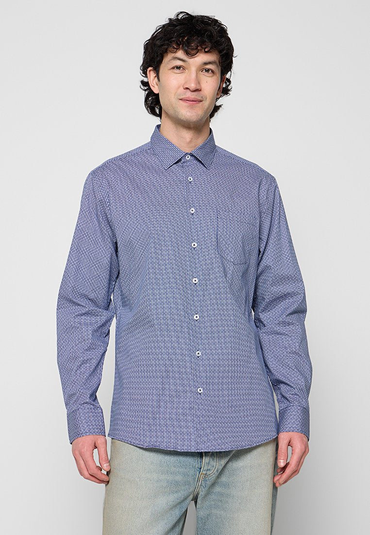REGULAR FIT Media 1