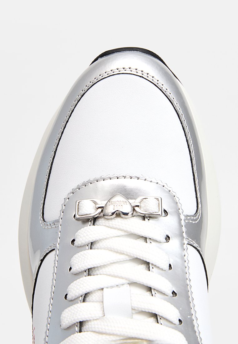 Love Moschino SPEED55