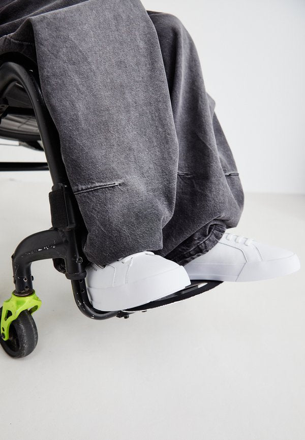 YOURTURN by Zalando ADAPTIVE JEANS UNISEX