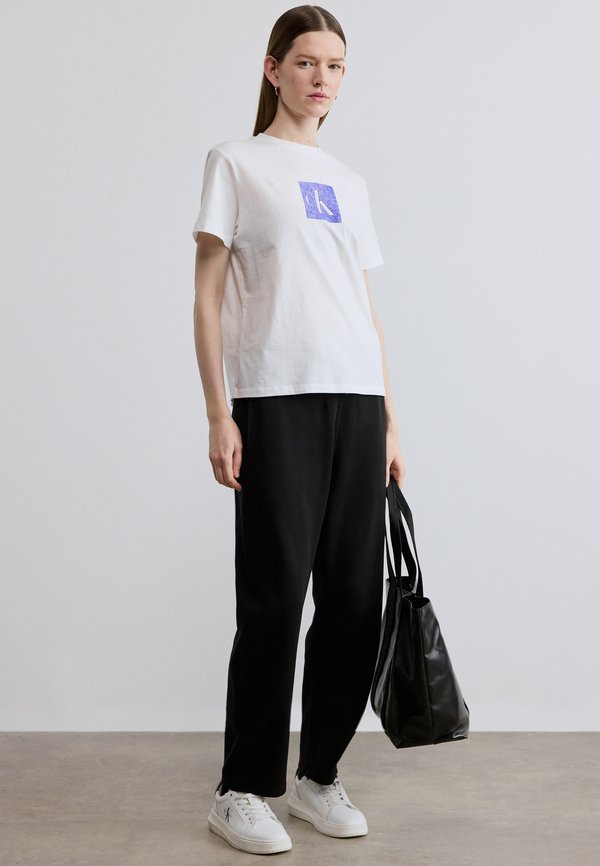 Calvin Klein Jeans CLASSIC FIT MONOGRAM TEE