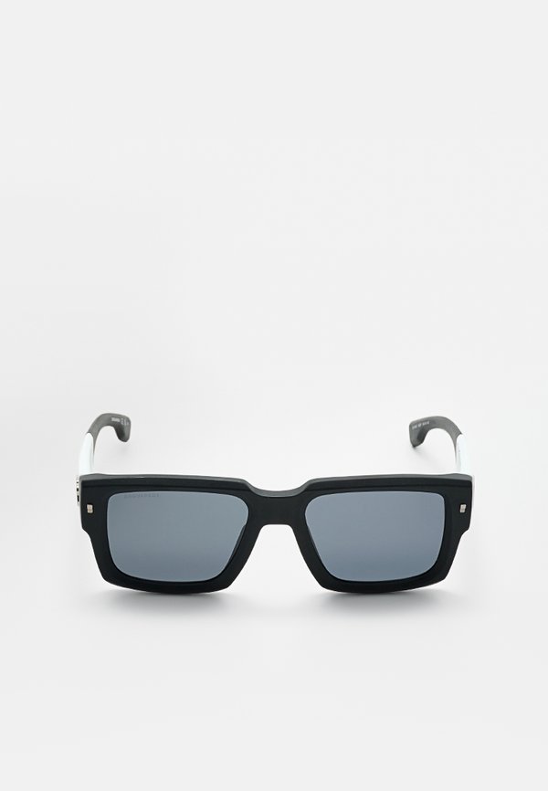 Dsquared2