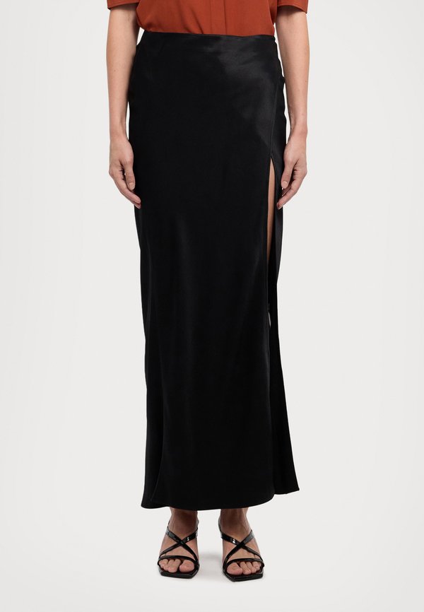Materiel WIDE SLIT MAXI SKIRT
