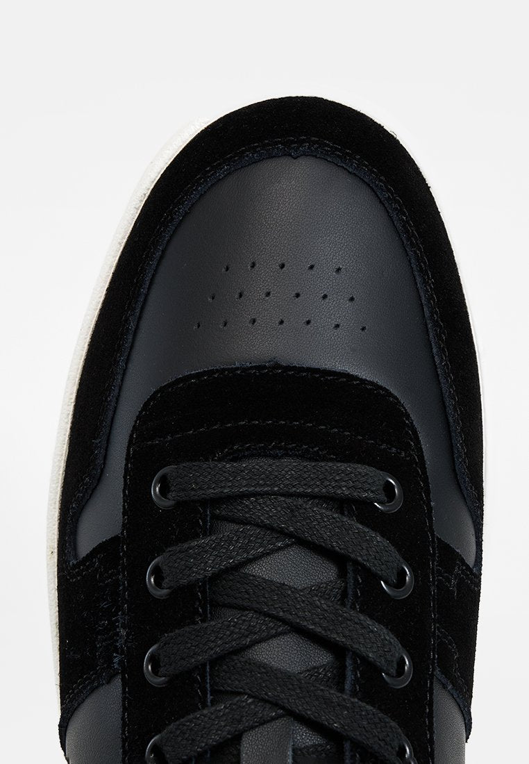 TOMS TRVL LITE