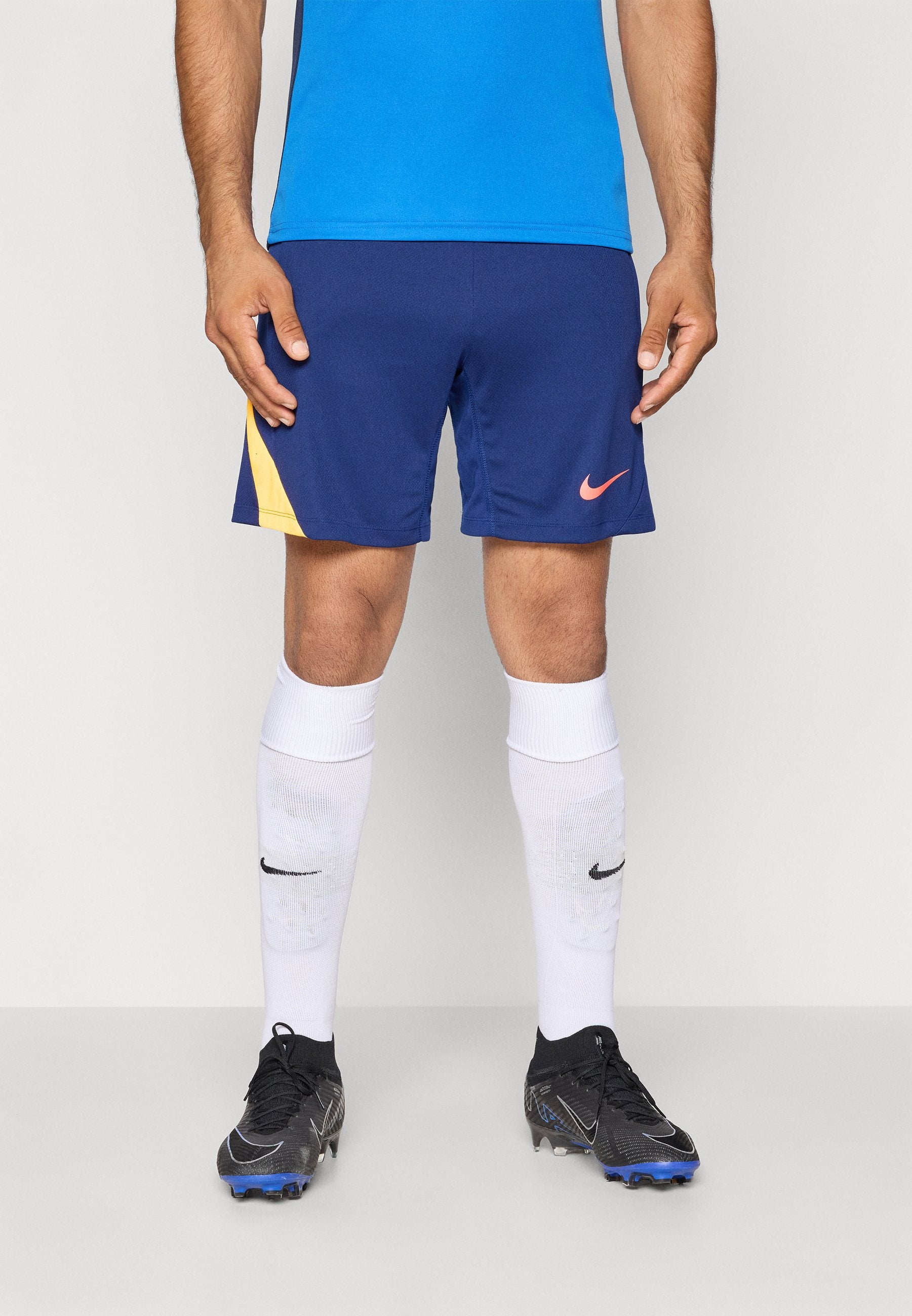 Nike Performance STRIKE SHORT