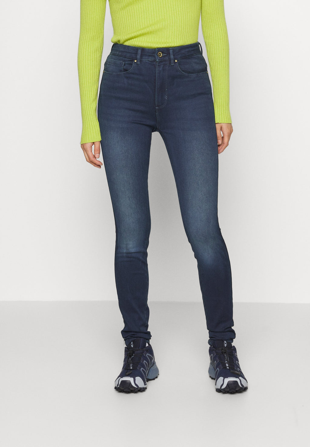 ONLROYALHW SKINNY Media 3