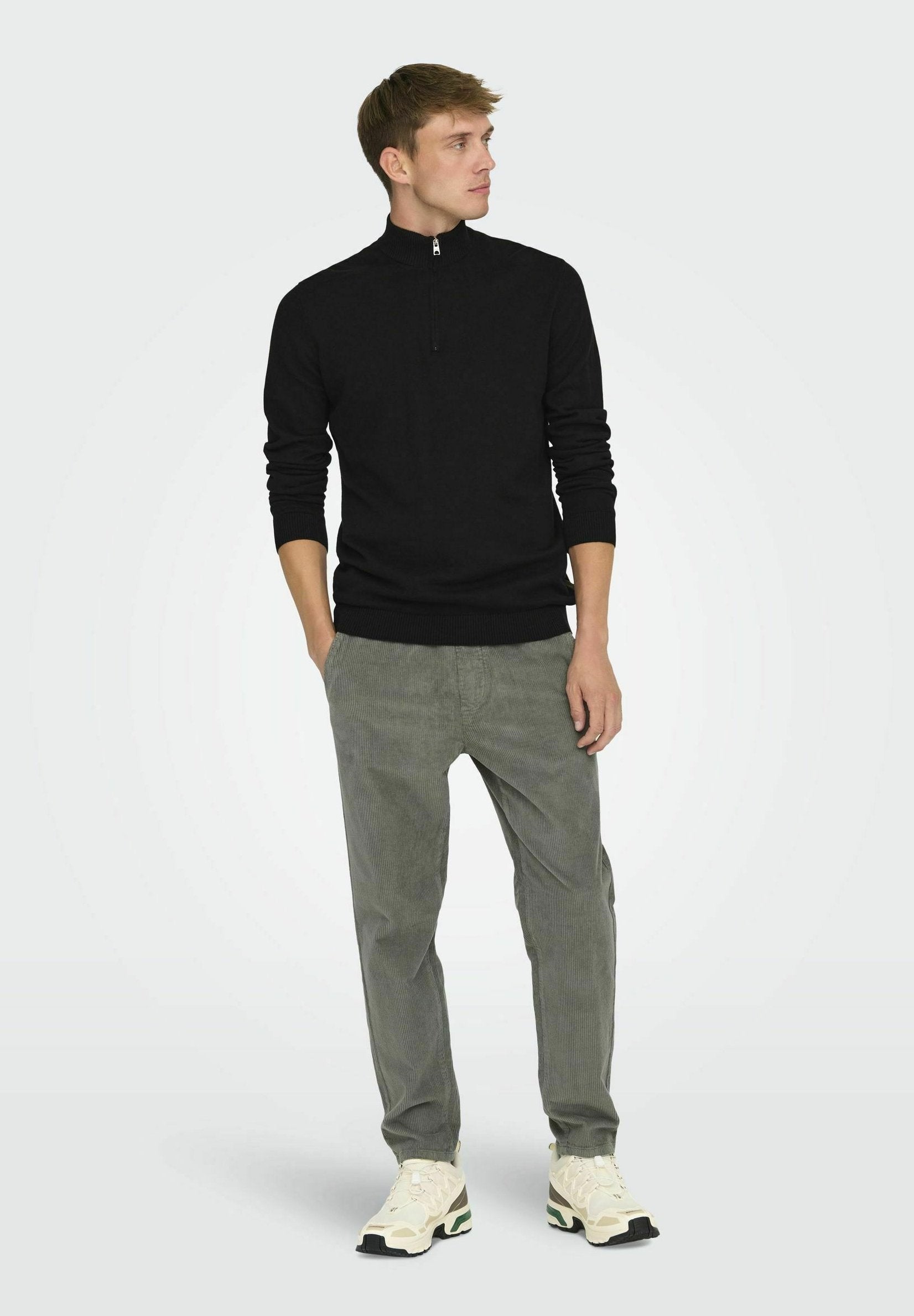 Knitted ONSLOUI Media 2