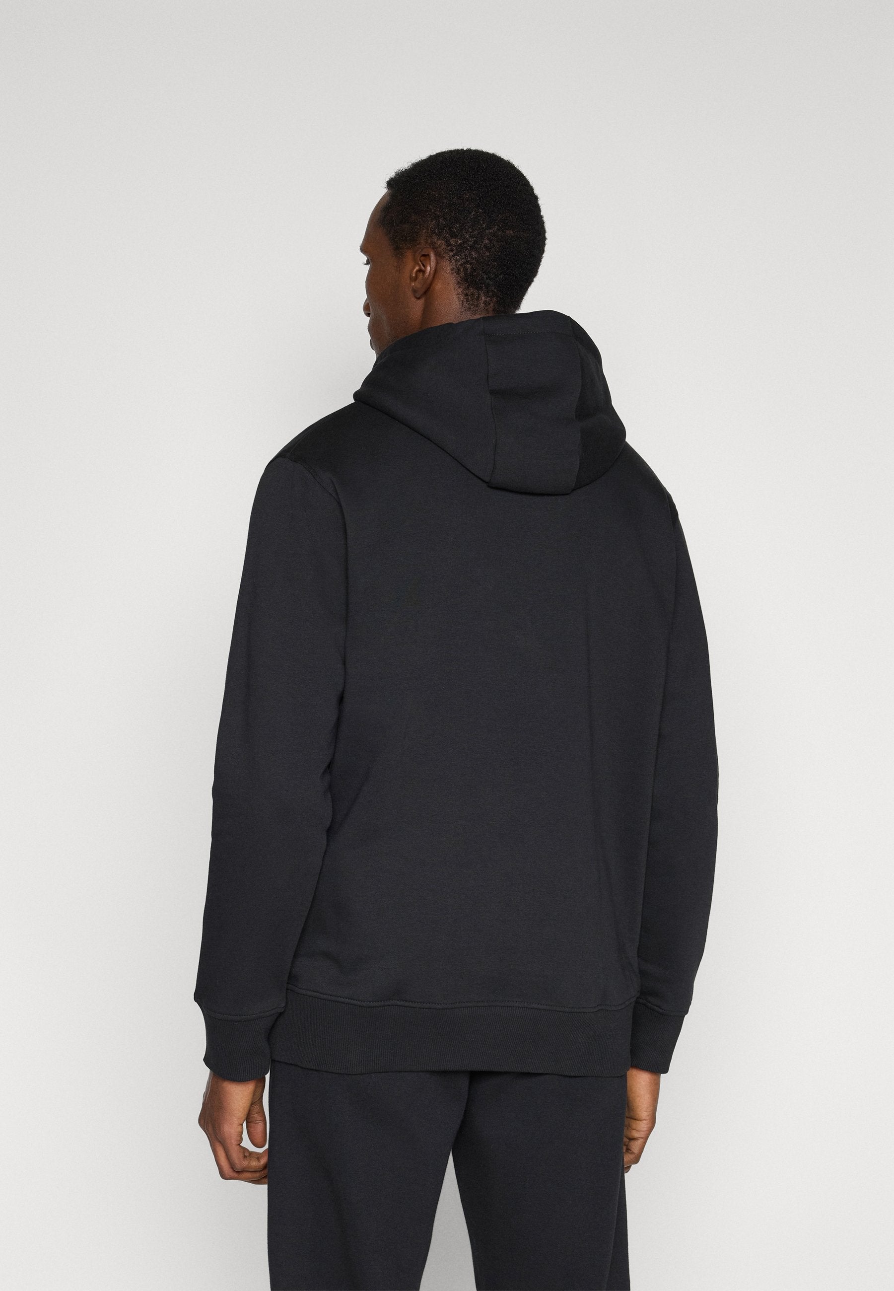 Ellesse PERSHUTA 2