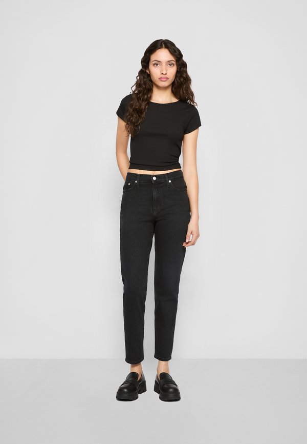 Calvin Klein Jeans MOM