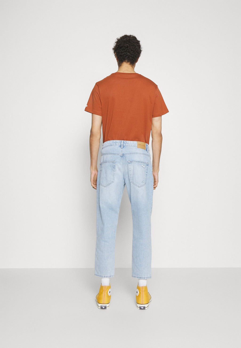 ONSAVI CROP LIGHT BLUE BRAKES Media 4