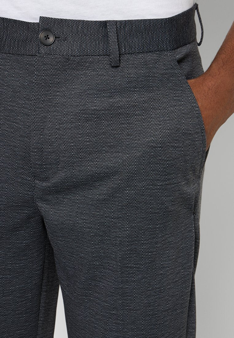 SUPERFLEX PANTS Media 4