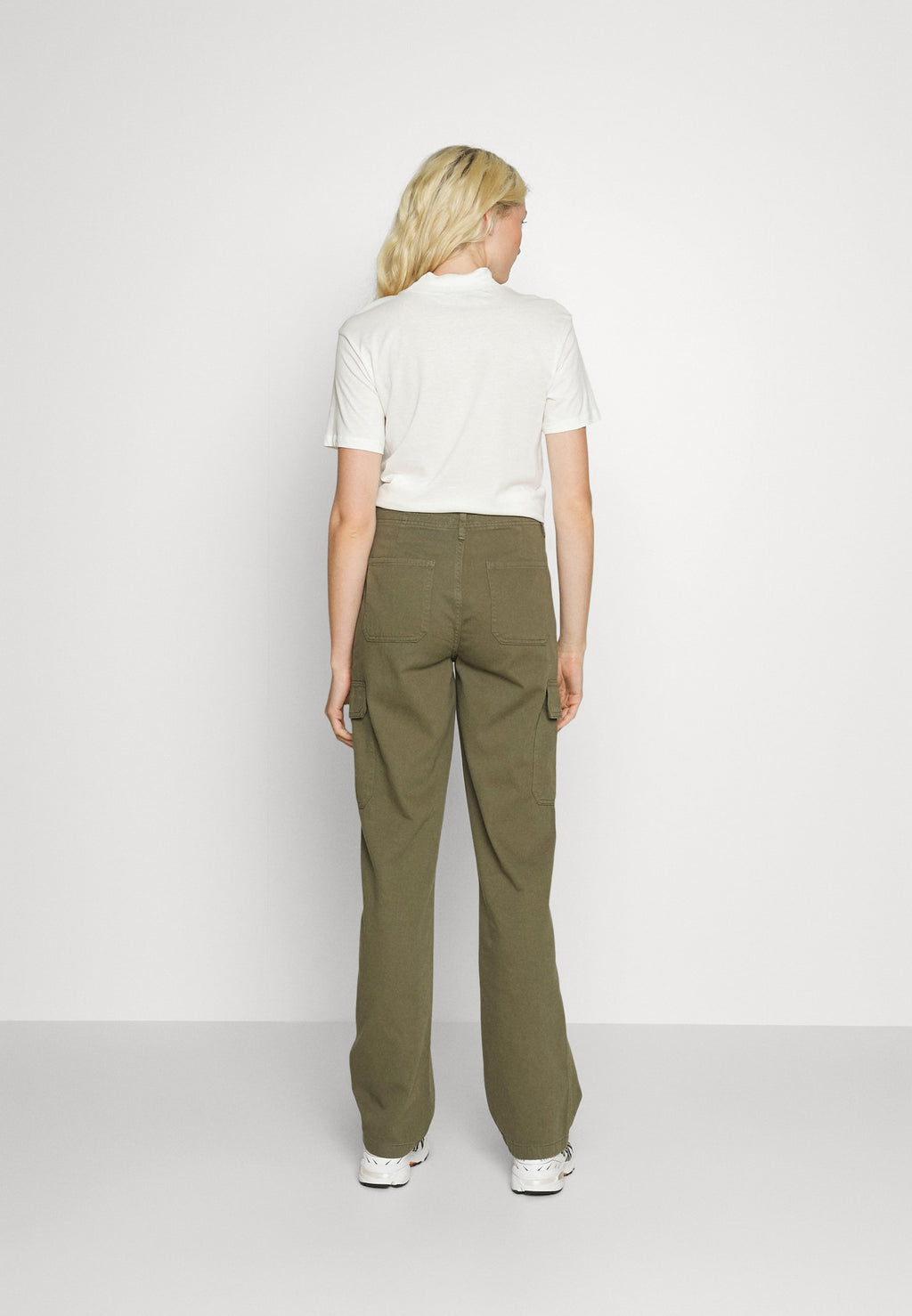 ONLMALFY PANT Media 4