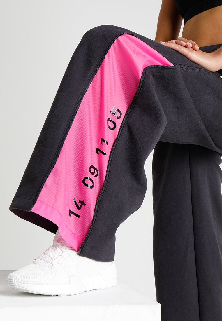 Nike Sportswear