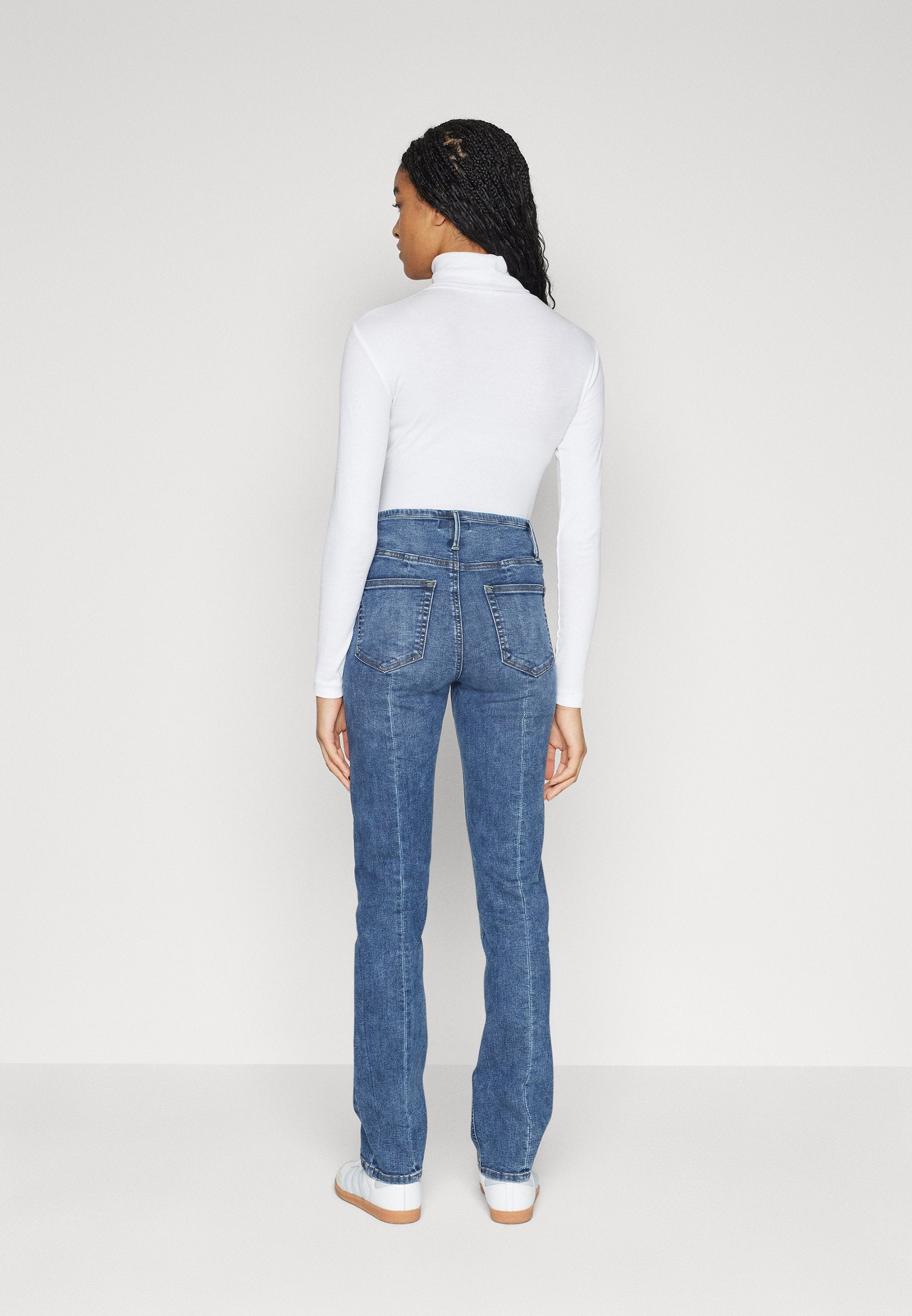 ONLWAUW PEARL SLIM Media 4