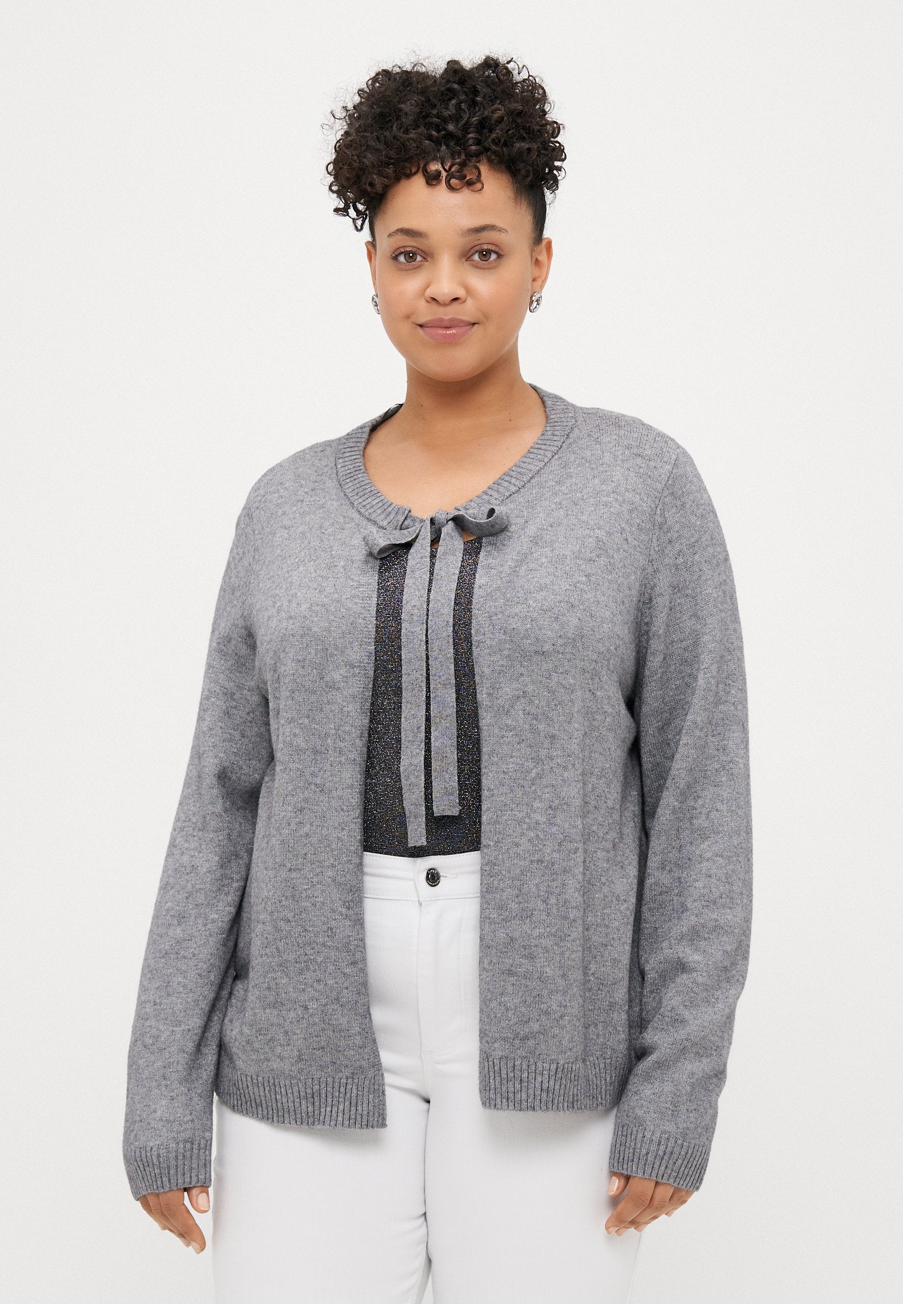 CARJESSIE ONE STRING CARDIGAN Media 3