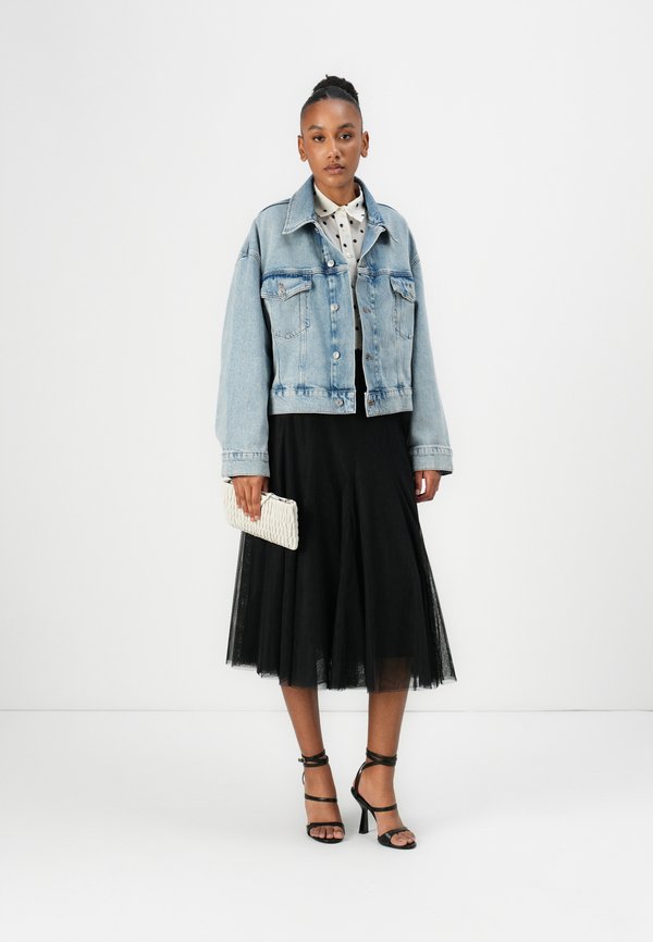 7 for all mankind OLI CROPPED TRUCKER