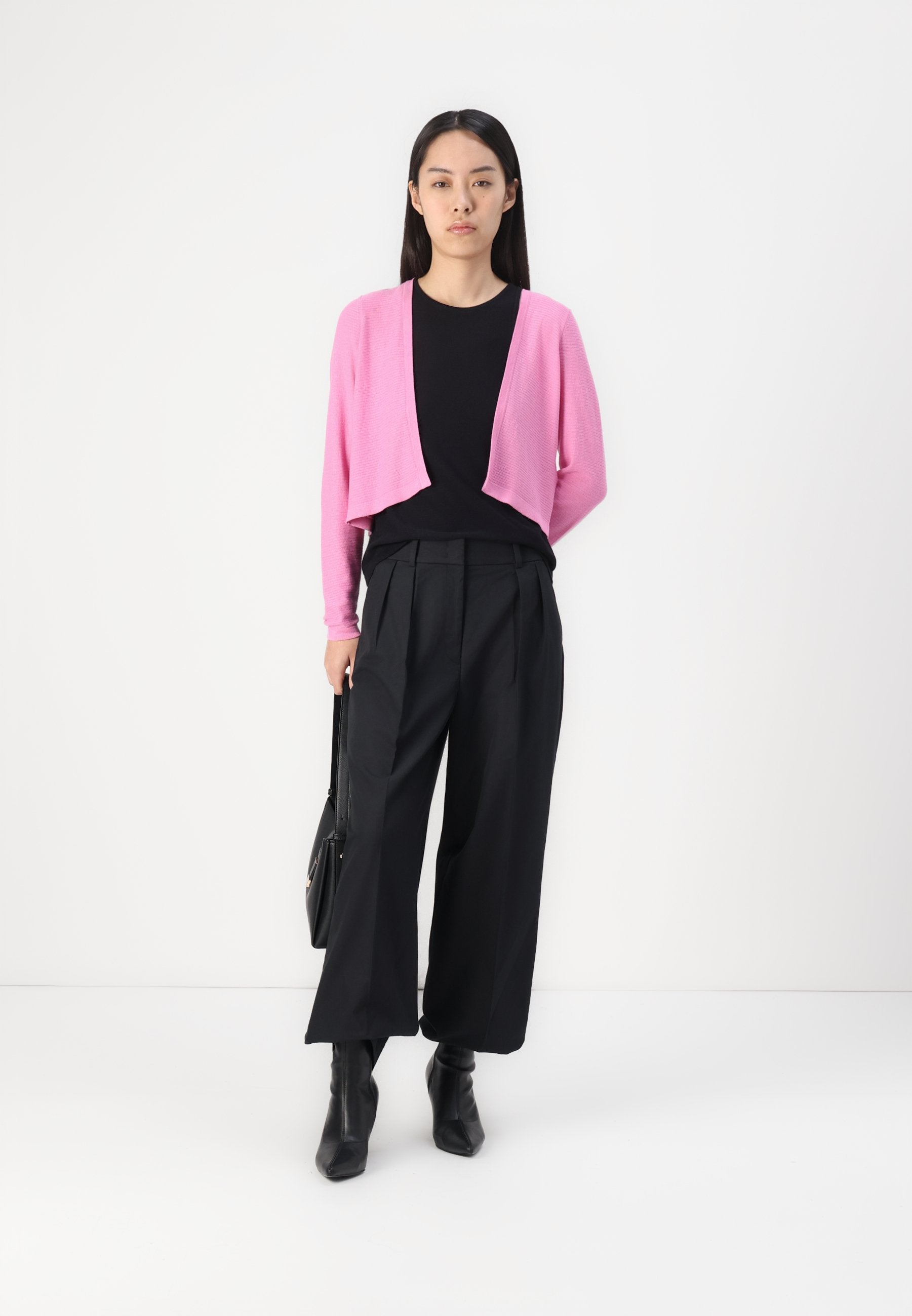 Esprit Strickjacke Media 2