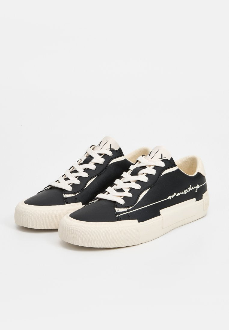 SNEAKER Media 2