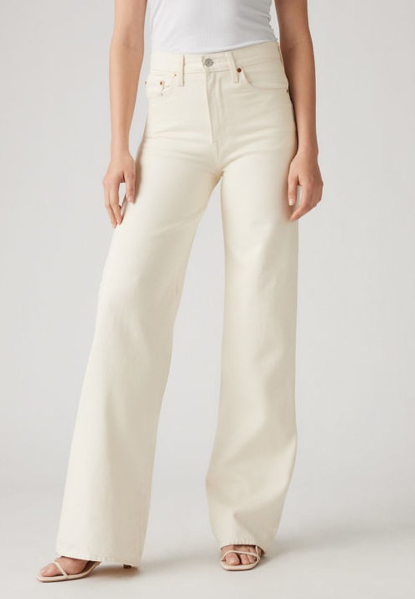 Levi's® RIBCAGE WIDE LEG - Wide Leg - white denim